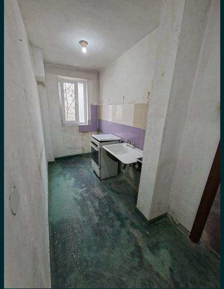 Apartament cu 2 camere decomandat în Lacul Tei