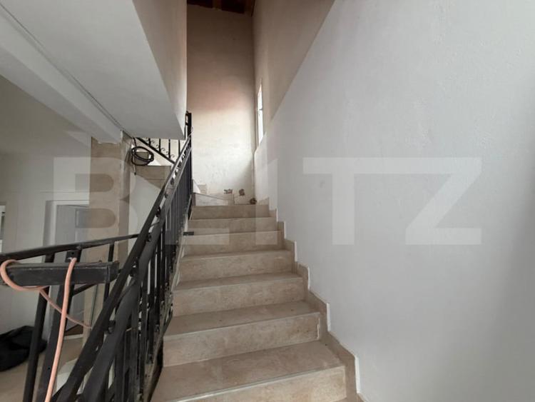 Casă cu 5 camere cu Teren 192 Mp în Central