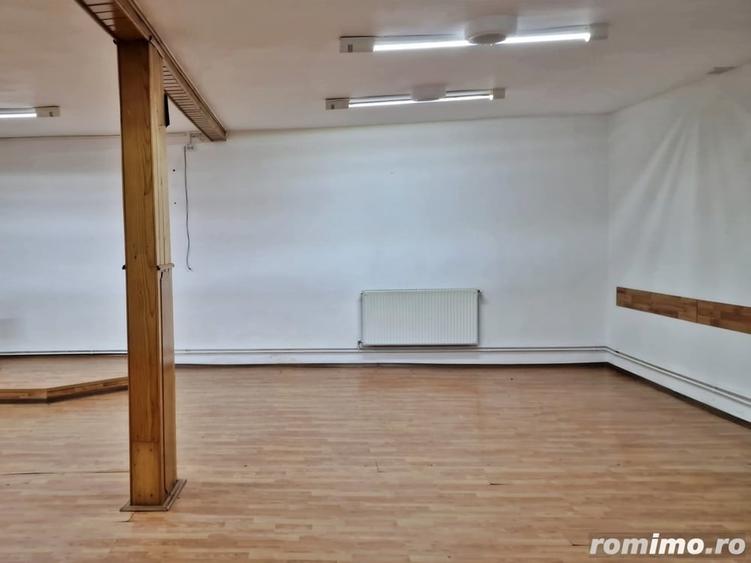 Casă cu 2 camere în Uric