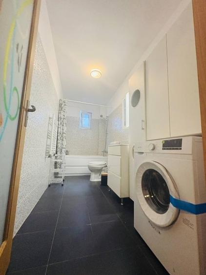 Apartament cu 2 camere decomandat, mobilat în Central