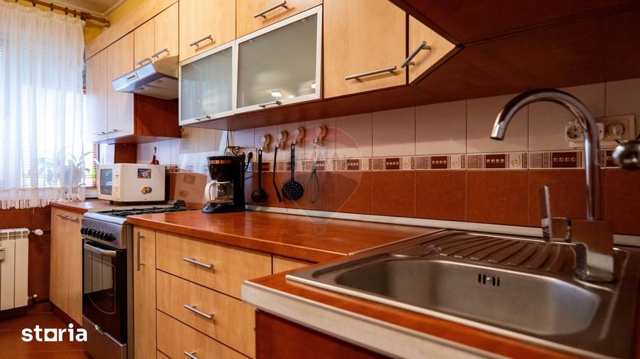 Apartament cu 3 camere decomandat în Pantelimon