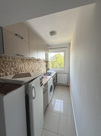 Apartament cu 2 camere nedecomandat, mobilat în Girocului