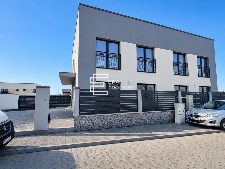 Duplex cu 4 camere cu Canalizare în Șelimbăr