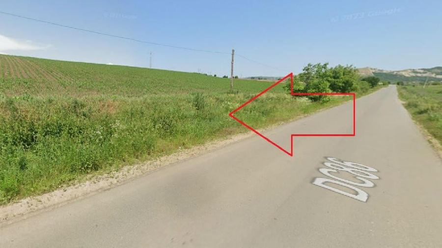 Teren agricol intravilan de 27700 mp, în Nord-Vest