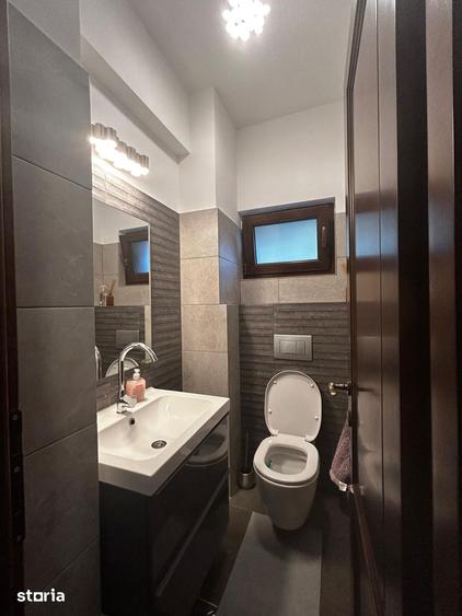 Casă cu 6 camere cu Teren 469 Mp în Băneasa