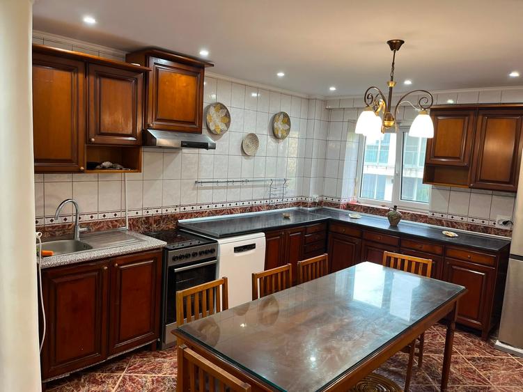 Apartament cu 2 camere decomandat în Faleza Nord