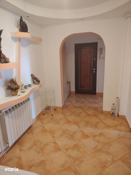 Apartament cu 2 camere decomandat în Șerbănești