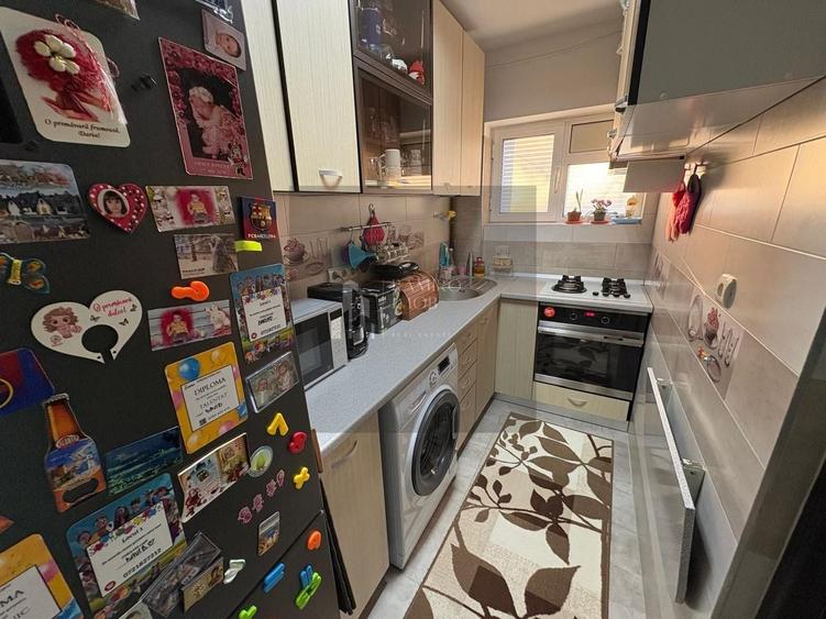 Apartament cu 3 camere decomandat, mobilat în Giurgiului