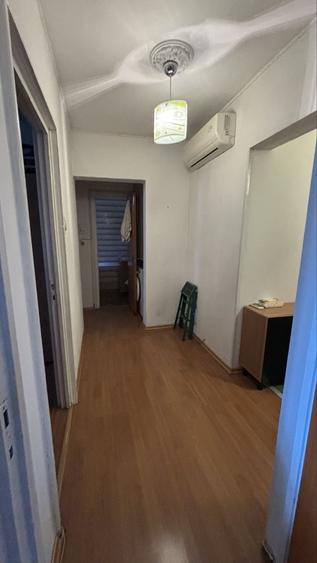 Apartament cu 3 camere decomandat în Pantelimon
