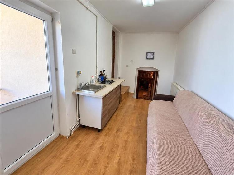 Casă individuală cu 4 camere cu Teren 350 Mp în Mohu