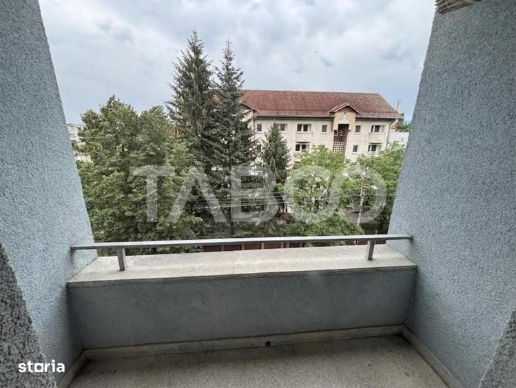 Apartament cu 2 camere semidecomandat în Semicentral