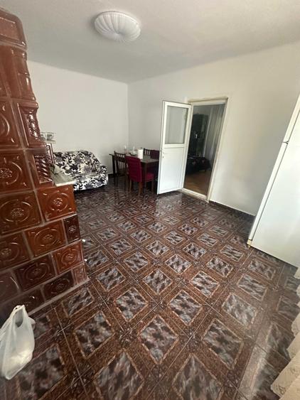 Casă cu 4 camere în Exterior Vest