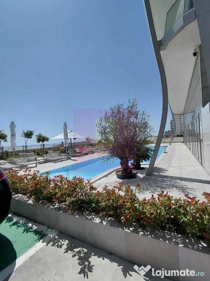 Apartament cu 3 camere nedecomandat în Nord