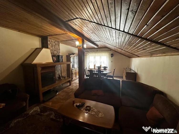 Apartament cu 3 camere decomandat în Calea București