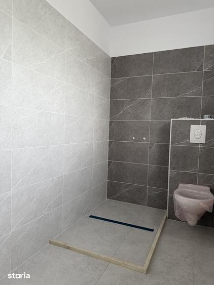 Casă cu 5 camere cu Teren 642 Mp în Pictor Rosenthal