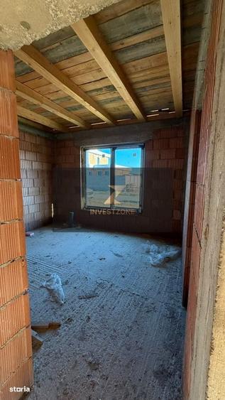 Casă cu 4 camere cu Teren 500 Mp în Sântandrei
