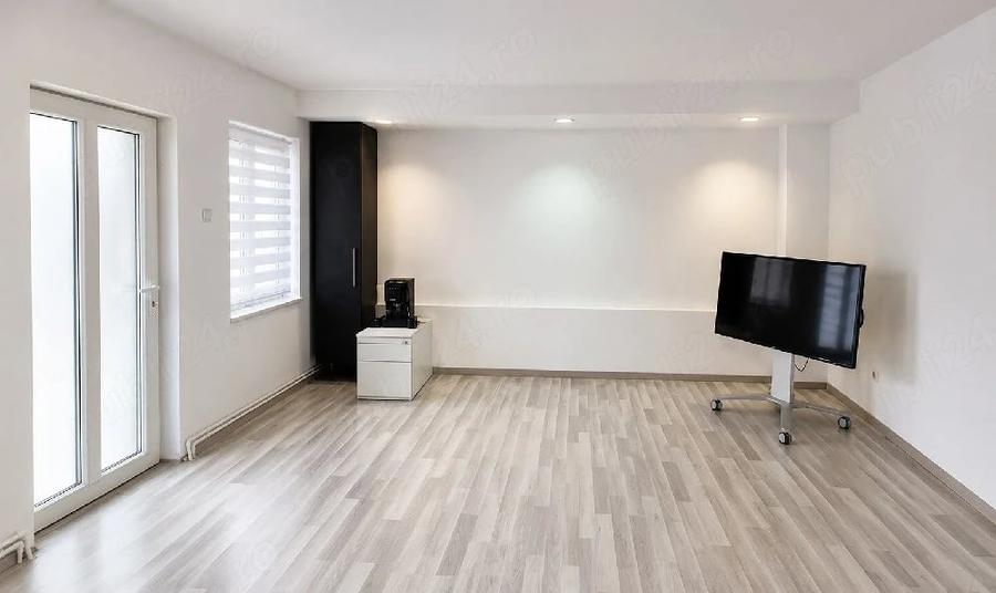 Spațiu comercial, de 70 mp, în Central