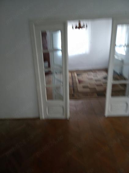 Casă cu Teren 400 Mp în Central
