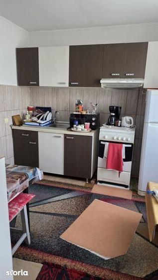 Casă cu 4 camere cu Teren 1350 Mp în Produlești