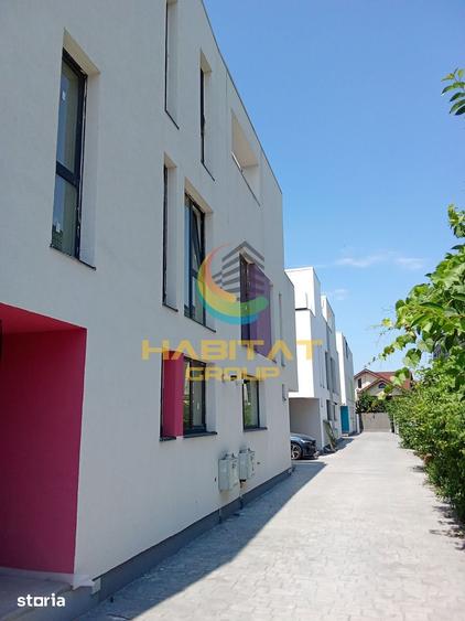 Casă cu 5 camere cu Canalizare în Central