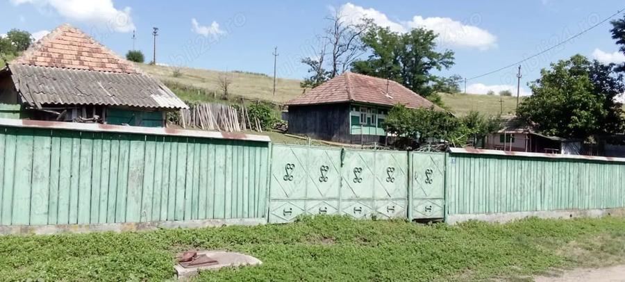 Casă cu Teren 4634 Mp în Gugești