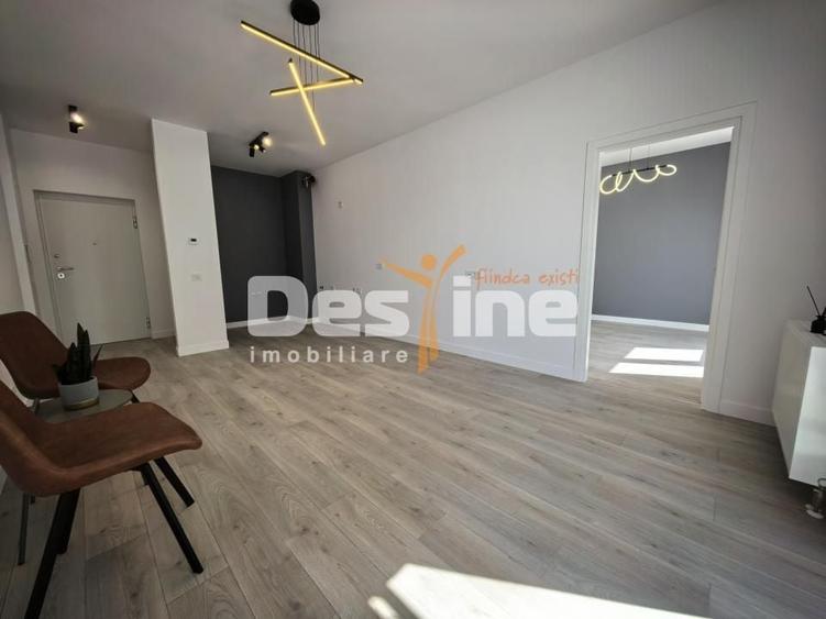 Apartament cu 3 camere semidecomandat în Baza 3