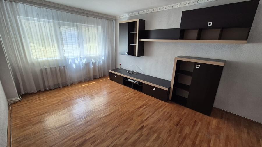 Apartament cu 2 camere de închiriat, etaj intermediar, zona Cetate - 1