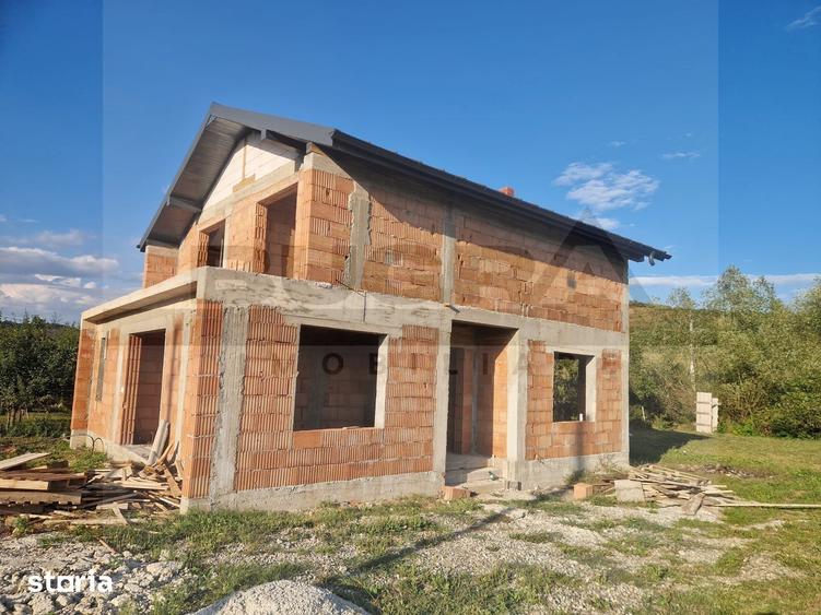 Casă cu 4 camere cu Teren 700 Mp în Apahida
