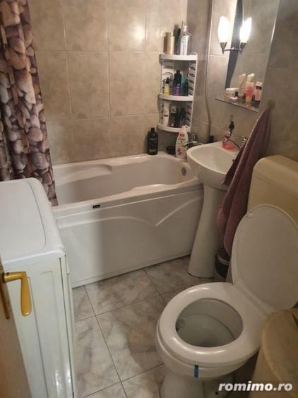 Apartament cu 2 camere decomandat în Sala Palatului
