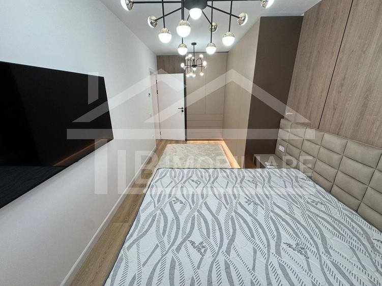 Apartament cu 3 camere semidecomandat în Tudor