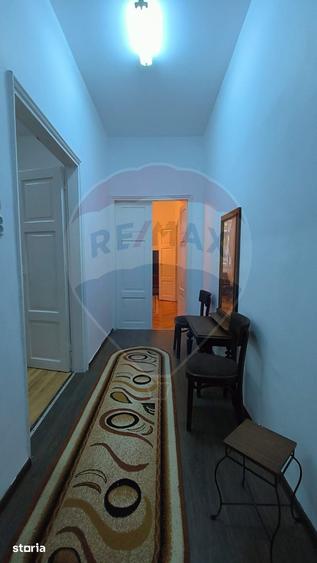 Casă cu 3 camere cu Teren 127.58 Mp în Piața Centrală