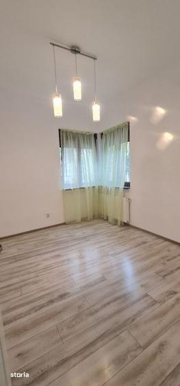 Spațiu comercial, de 86 mp, în Moșilor