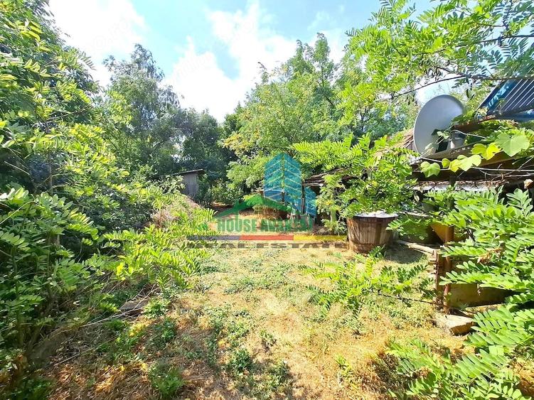 Casă cu 3 camere cu Teren 4400 Mp în Vulturu