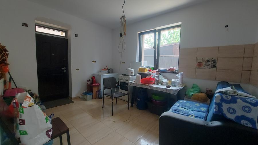 Vanzare vila pretabila pentru 2 familii in com BERCENI. jud.ILFOV - 12