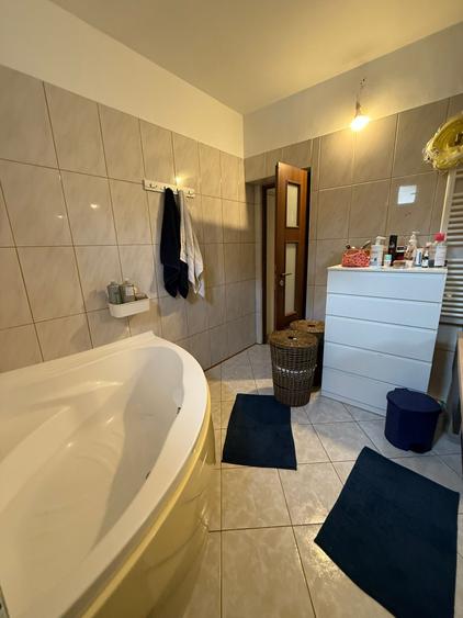 Casă individuală cu 6 camere cu Teren 270 Mp în Brâncoveanu