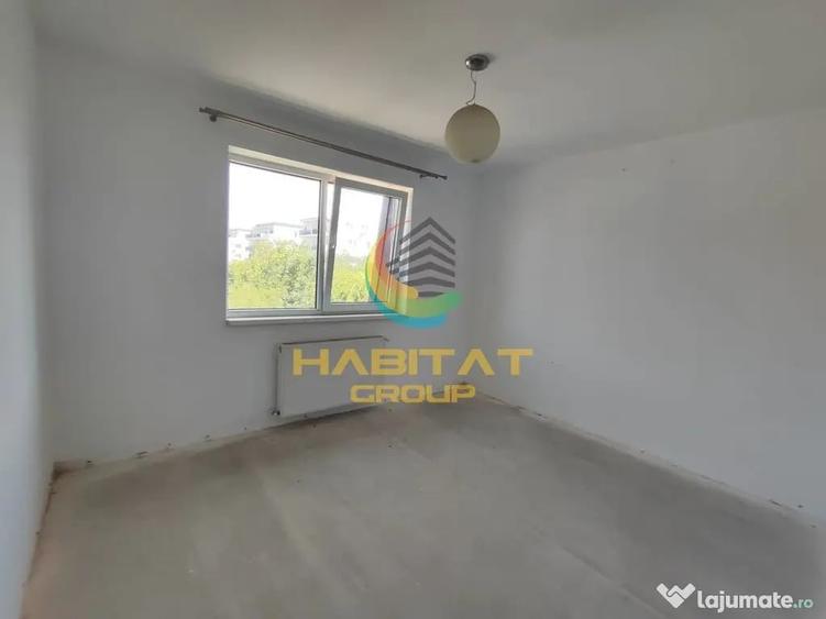 Apartament cu 3 camere decomandat în Exterior Vest
