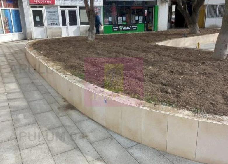 Spațiu comercial, de 163 mp, în Central