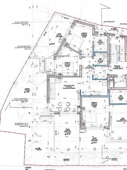 Apartament cu 3 camere semidecomandat în Moșilor
