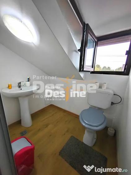 Casă cu 4 camere cu Teren 189 Mp în Valea Adâncă