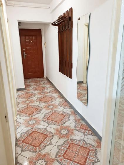 Apartament cu 2 camere semidecomandat în Bălcescu