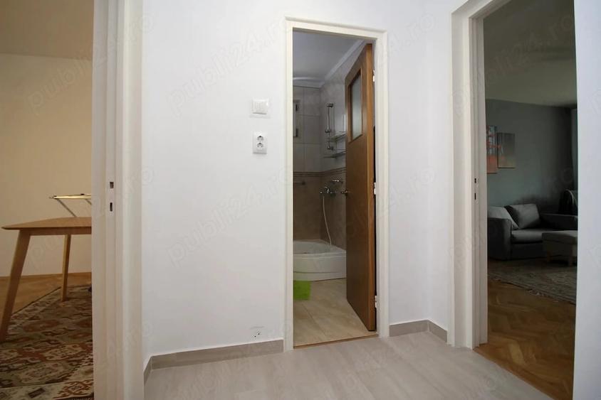 Apartament cu 3 camere decomandat în Mihai Bravu