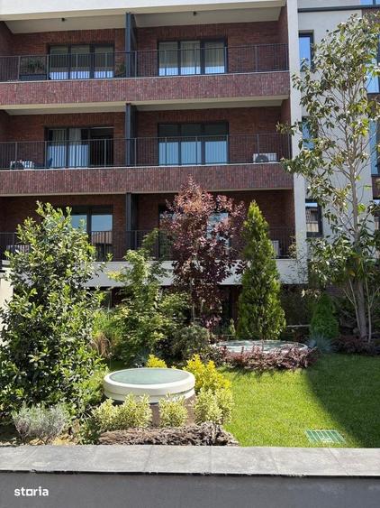 Apartament cu 4 camere decomandat în Barbu Văcărescu