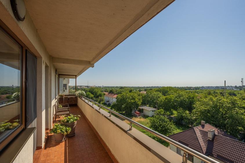 Apartament cu 4 camere decomandat, mobilat în Sisești
