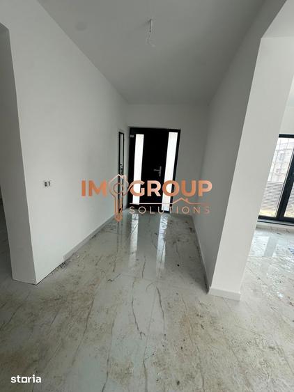 Casă cu 4 camere cu Teren 280 Mp în Păcurari