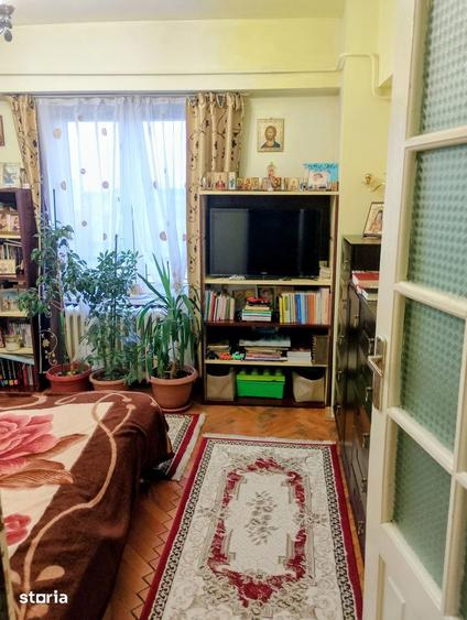 Apartament cu 3 camere decomandat în Dorobanților