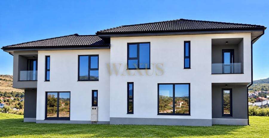Duplex cu 4 camere cu Canalizare în Chinteni