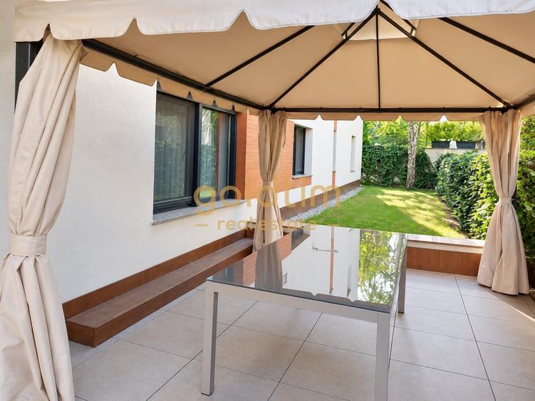 Apartament cu 4 camere decomandat, mobilat în Capitale