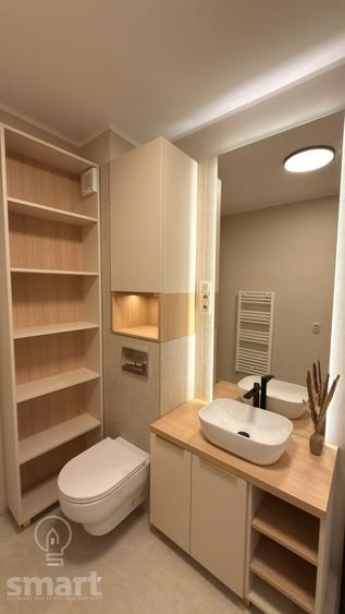 Apartament cu 2 camere semidecomandat, mobilat în Florești