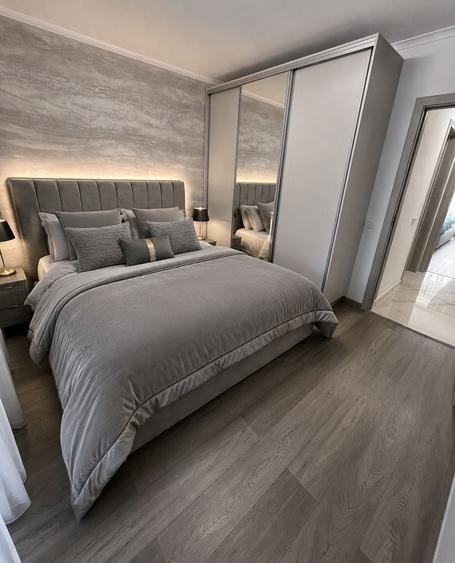 Apartament cu 3 camere decomandat în Exterior Vest
