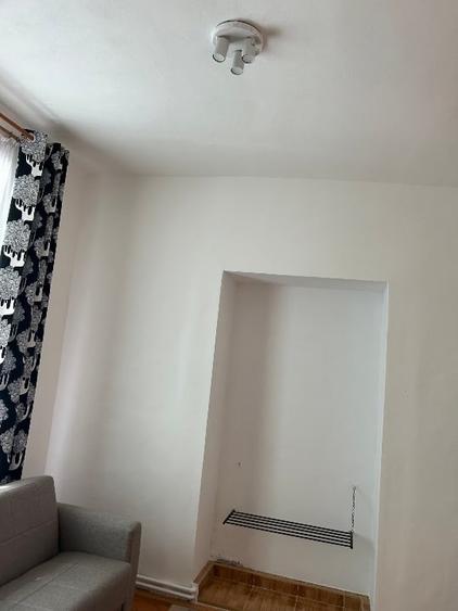 Apartament cu 2 camere nedecomandat, mobilat în Central